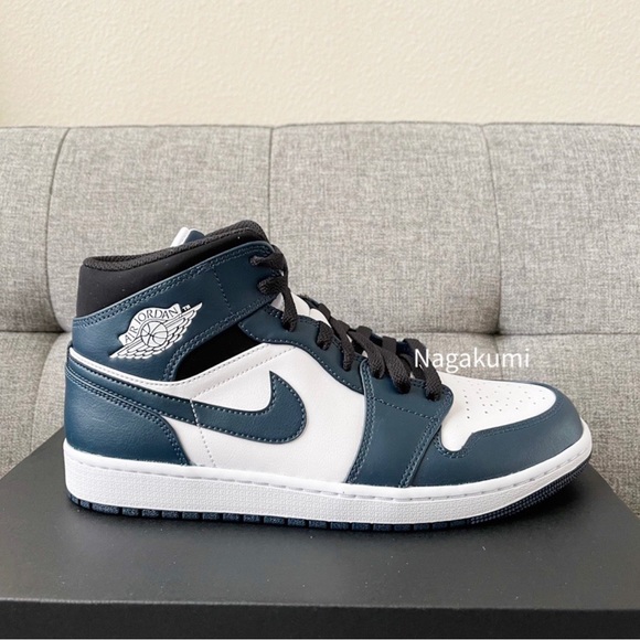 💙 Nike Air Jordan 1 Mid white navy shoes - Picture 4 of 4